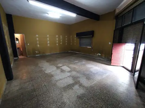 Local en Alquiler Via Púb.