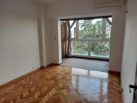 Av. Maipu 900, Piso 6°