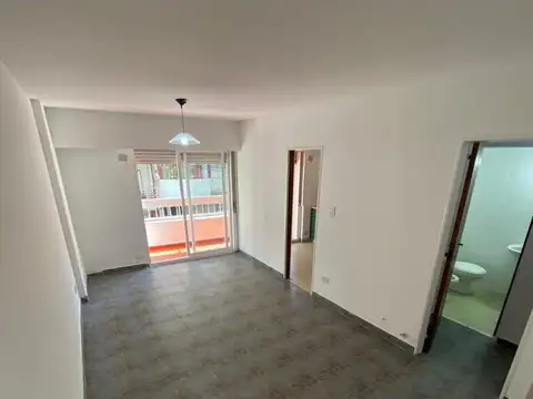 Zeballos 700, Piso 01