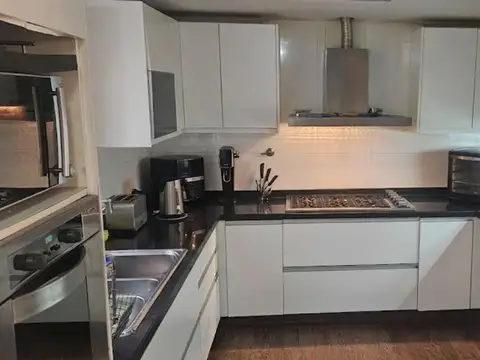 Impecable depto de 5 amb totalmente renovado! En lal mejor zona de Caballito