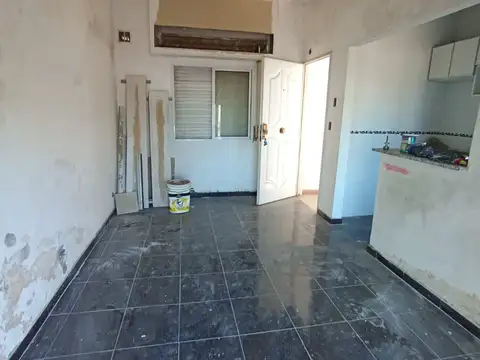 Depto Tipo Casa 2 ambientes con 1 baño