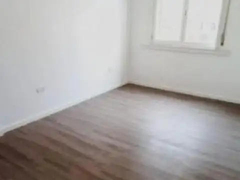 Departamento en Venta en La Perla Sur, USD 95.000