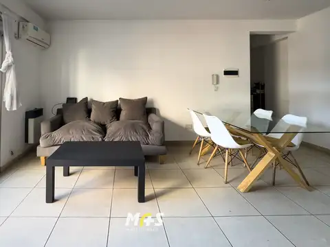 Departamento en Alquiler en Monte Castro, $ 1.100.000
