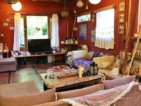 Casa 4 ambientes con 1 baño