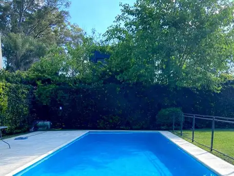 Casa en Venta en La Peregrina, USD 314.000