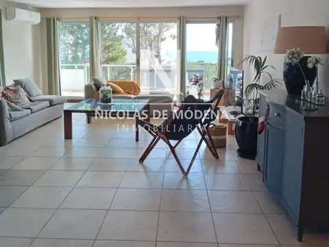 Departamento 4 ambientes con 3 baños