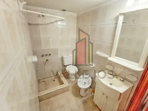 PH al frente | monombiente con cochera/patio | exc ubicación
