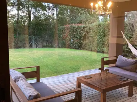 Casa en Alquiler de 5 dormitorios