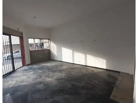 Lobos 2490 , Piso 0