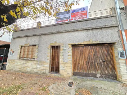 Casa , depósito y departamento en Venta en Villa Libertad