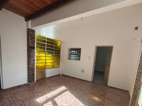 Casa en Alquiler en Rosario, $ 580.000