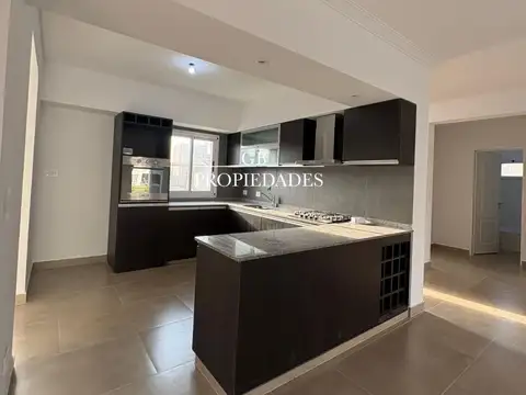 Venta de Casa 4 Ambientes en Santa Emilia, Pilar