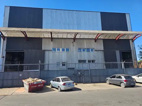 Galpón en venta en Benavidez (financiamiento)