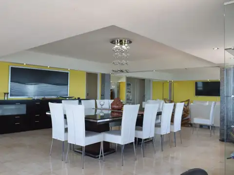 Departamento 4 ambientes con 4 baños