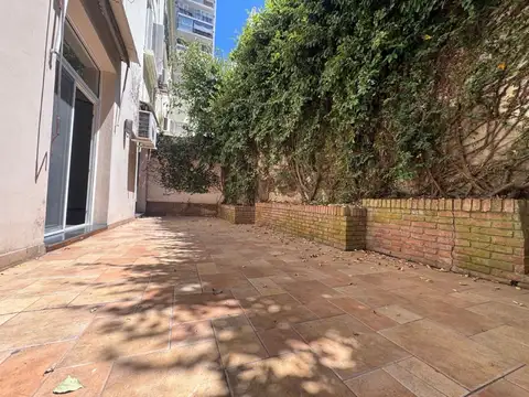 Hermoso Departamento de 3 ambientes con patio, estilo francés  - Palermo