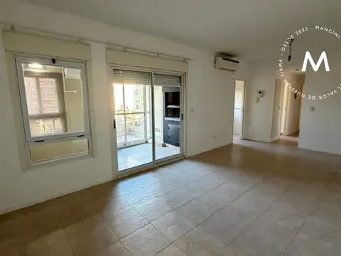 Departamento en alquiler de 3 ambientes con parrilla, 2 cocheras y baulera - Villa Ballester Centro