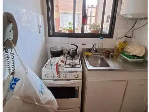 SE VENDE DEPARTAMENTO DE 2 DORMITORIOS SOBRE PELLEGRINI