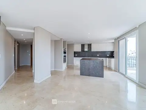 Departamento en Alquiler con 3 cocheras