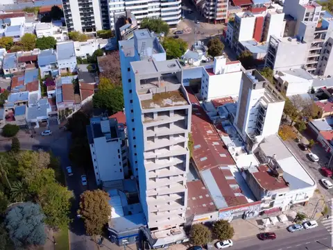 Departamento venta-construcción -1 dormitorio  49 mts 2 totales - La Plata-pozo-emprendimiento.