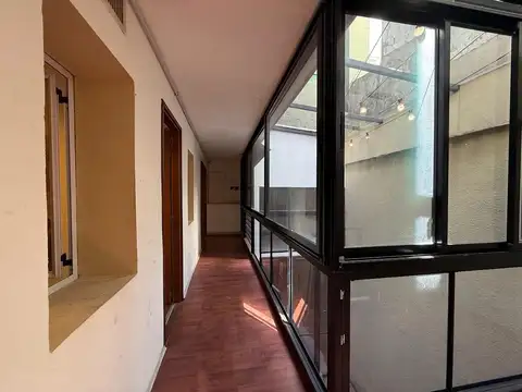 Depto Tipo Casa en Alquiler de 8 ambientes
