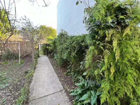 Depto Tipo Casa 6 ambientes con 2 baños