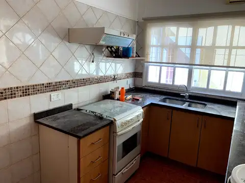 Dr F De Zuviria 2100, Piso PB