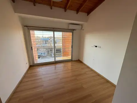Departamento en Alquiler en Campana, $ 780.000