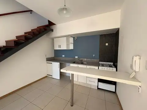 Capilla Del Señor 900, Piso 1