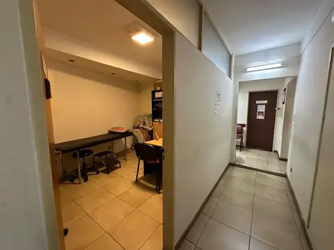 Local en Alquiler en Barrio Matheu, USD 4.500