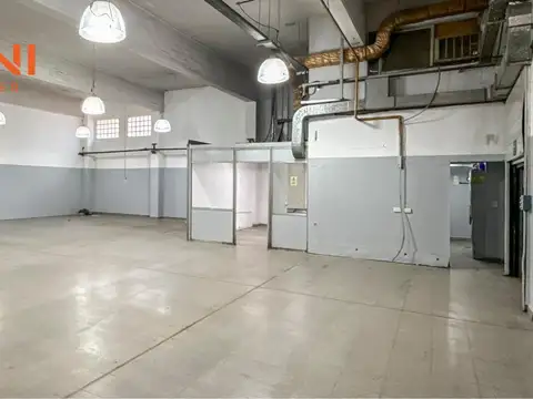 Galpon en Venta en Pompeya, USD 1.600.000