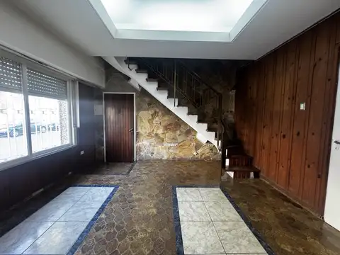 Casa en Alquiler en Arroyito Oeste, $ 1.200.000
