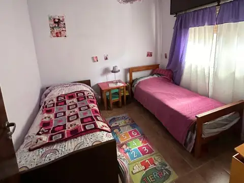 Casa 4 ambientes con 1 baño