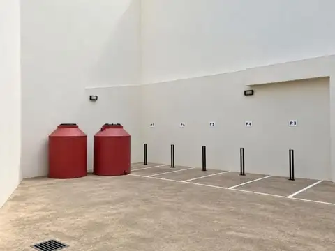 Venta de cocheras en pleno centro de Esperanza
