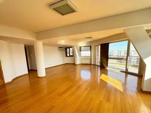 Departamento en Alquiler de 6 ambientes