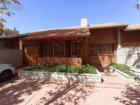 Casa en Venta en Luján de Cuyo, USD 180.000
