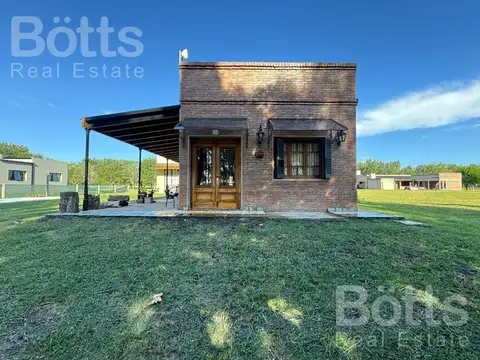 VENTA CASA EN CLUB DE CAMPO. VILLA ELISA - ENTRE RÍOS