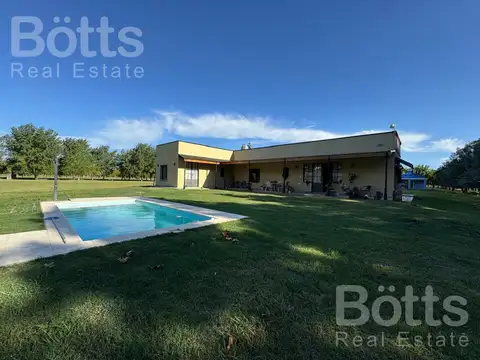 VENTA CASA EN CLUB DE CAMPO. VILLA ELISA - ENTRE RÍOS