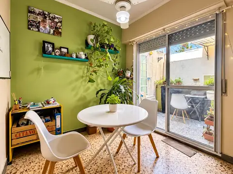 PH dos ambientes con patio en venta en Lomas de Zamora
