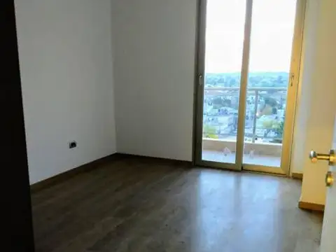 Luis N Palma  al 400