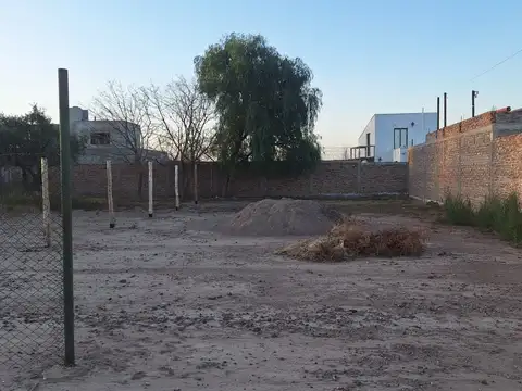 Vendo Lote en Barrio Rincones de Laprida, Maipú
