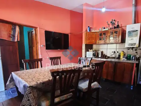 VENTA-CASA 2 DORM. BARRIO 17 DE OCTUBRE-JESUS MARIA