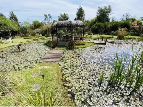 Casa en Venta con 5 cocheras