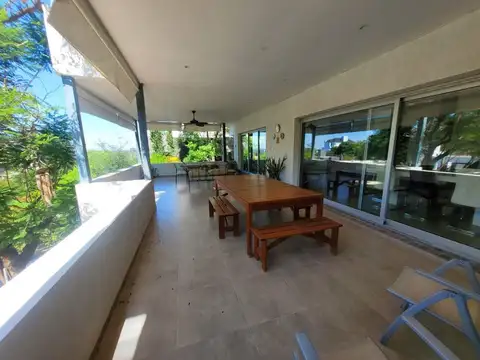 Casa en venta 3 Dormitorios La Rufina