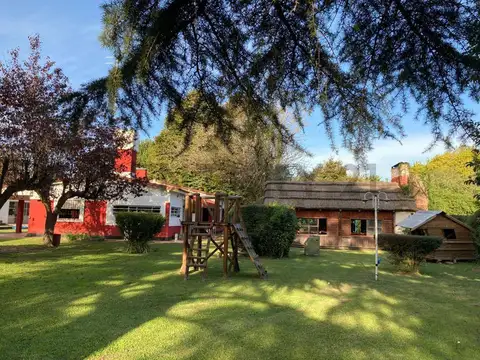 CASA QUINTA  4700 M2 4 AMBIENTES IDEAL VIVIENDA  EVENTOS PISCINA