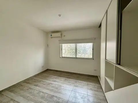 Depto Tipo Casa en Alquiler en Villa Real, $ 1.150.000