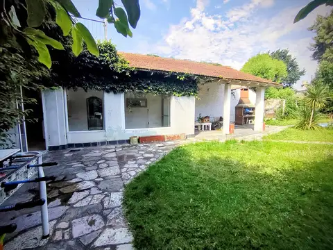 Casa en Venta con 1 cochera