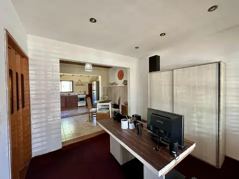 Casa 3 ambientes con 2 baños