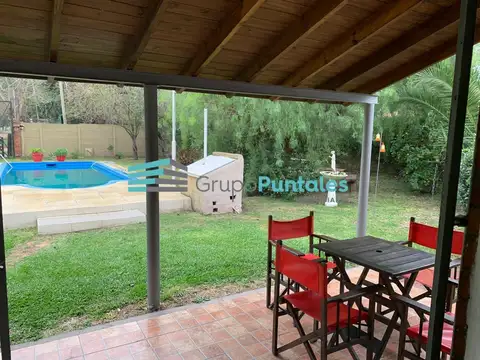 Casa en Venta con 2 cocheras