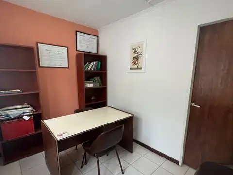 Oficina 2 ambientes con 1 baño