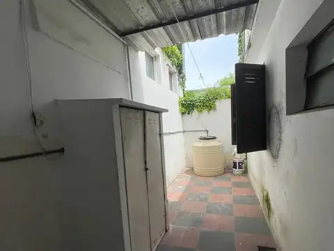 Depto Tipo Casa en Alquiler 40 años
